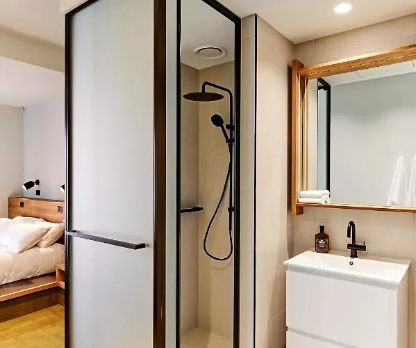 Central Club Hotel - North Melbourne