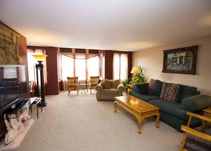 Dodici Night Suites