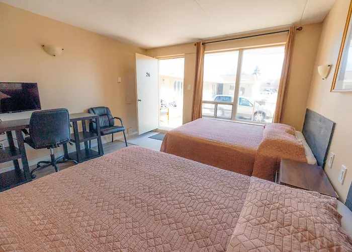 Clarkson Village Motel, 1815 Lakeshore Rd West Mississauga