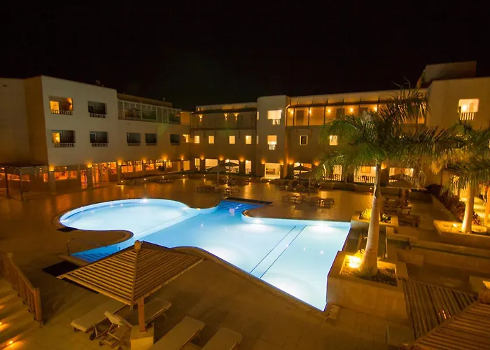 The Breakers Diving And Surfing Lodge Soma Bay