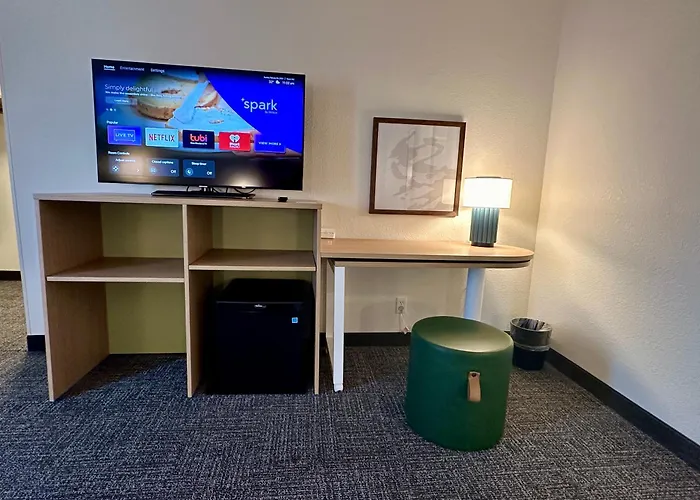 Spark By Hilton Fort Wayne