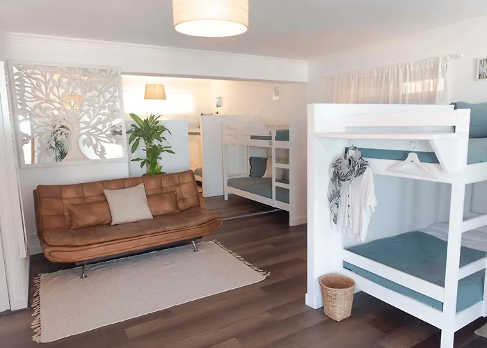 Laneez Ericeira Surf House