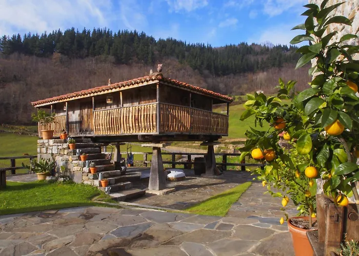 Casona de El Castañíu