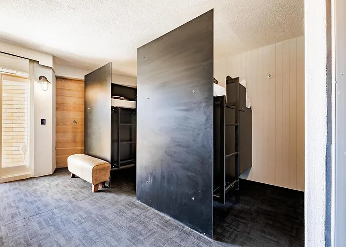 Bunk Surfers Paradise 18-35 Backpacker Hostel (Adults Only)