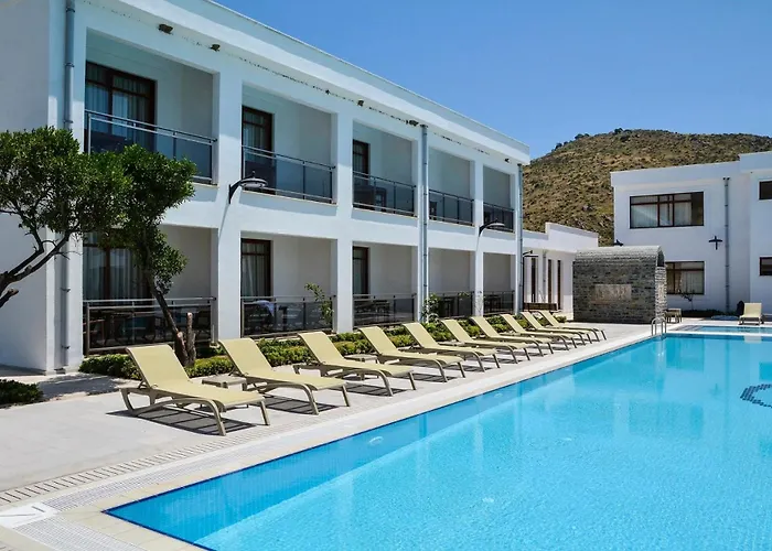 Club Marma Hotel