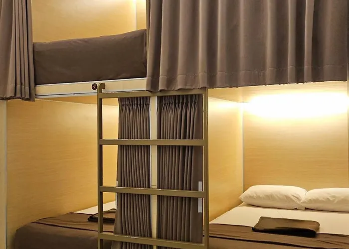 Fora Capsule Hostel Tuban Kuta Bali