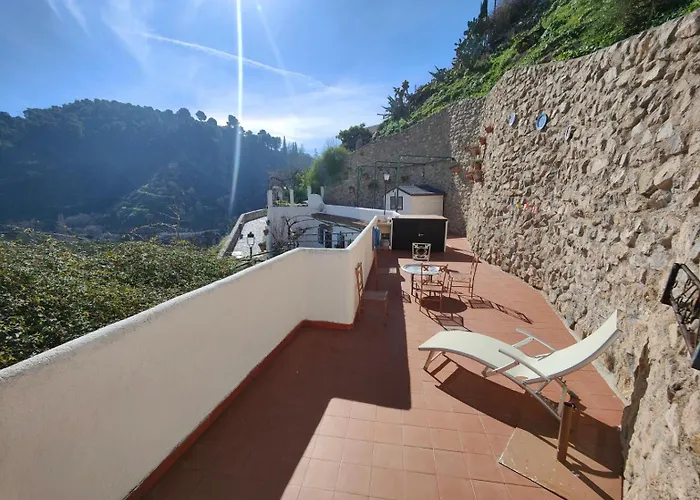 Cuevas El Abanico - VTAR vivienda turística de alojamiento rural