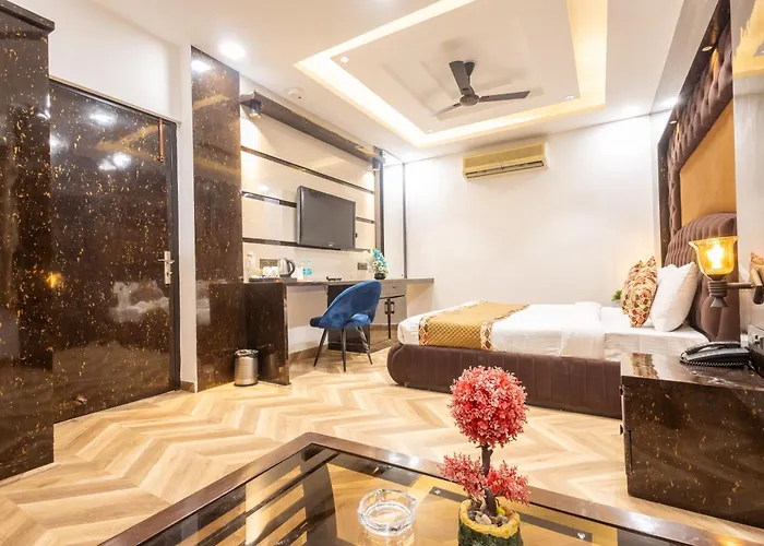 Hotel Cosmo Near Blk Hospital Karol Bagh