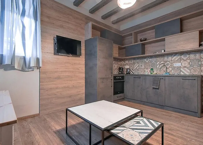 1Bdr Trendy Interior Vitoshka Area Ac
