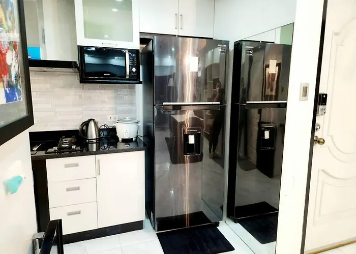 Alpha Grandview Malate Condo 2005