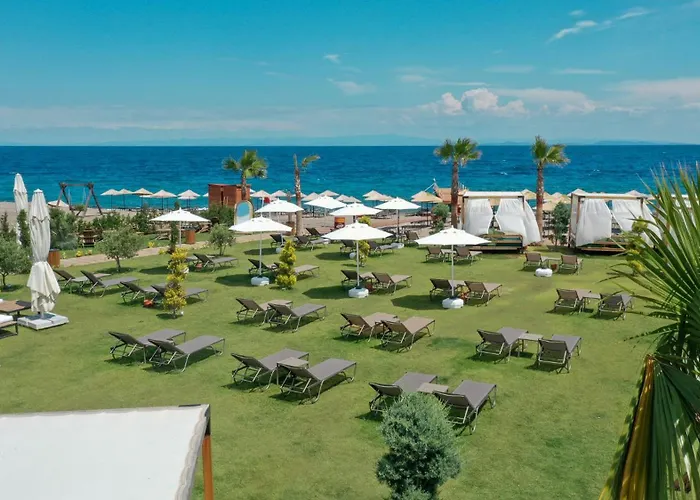 Assos Troy Beach Hotel