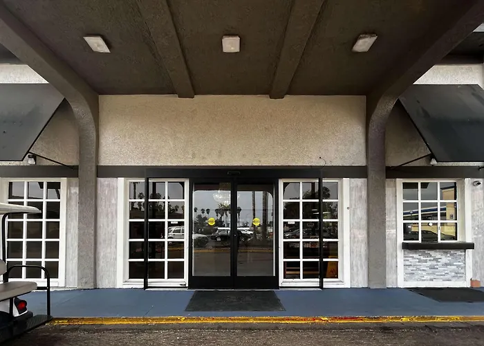 Studio 6 Artesia Ca