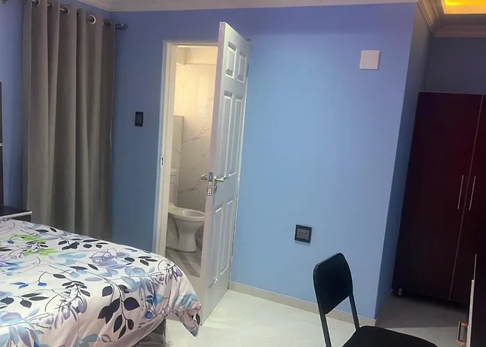 Goldwell Airport Lodge