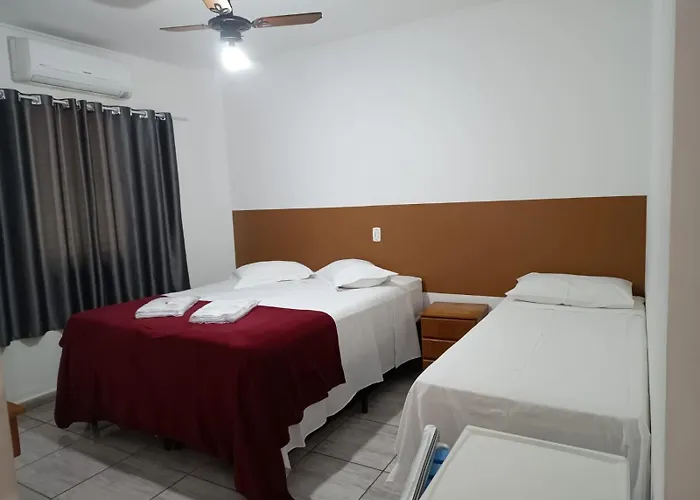 Pousada Casablanca Águas de São Pedro - Próximo ao Thermas Water Park