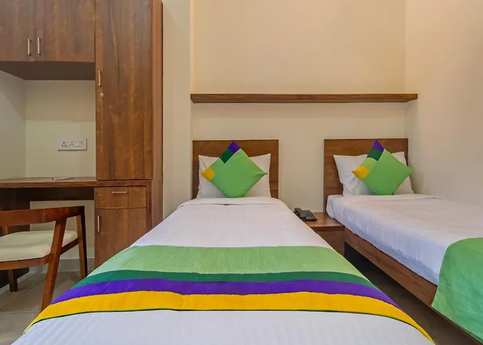 Itsy Hotels Avani Stays, Vyttila, Kochi