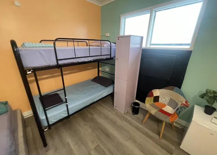 The Cozy Hostel - Motel