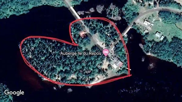 Auberge Ile Du Repos