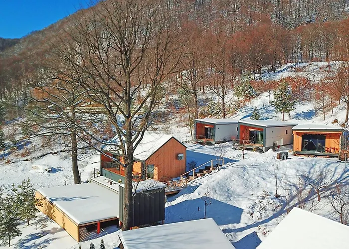 Kub House Village