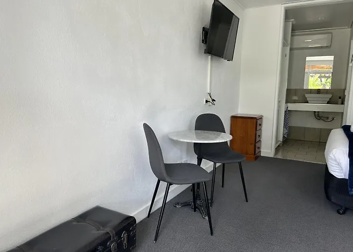 Happy Wanderer Motel Bendigo Children Not Permitted Over 18S Only