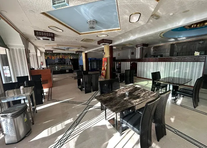 Safari Hotel