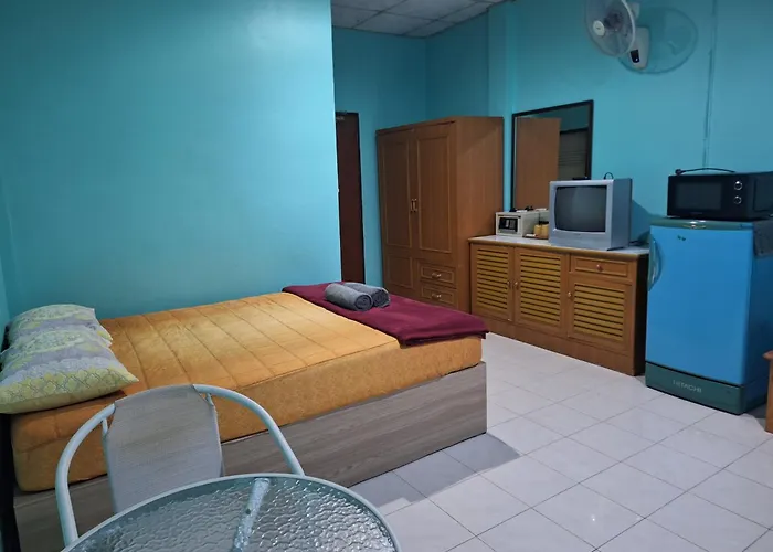 Phonsomboon Guesthouse