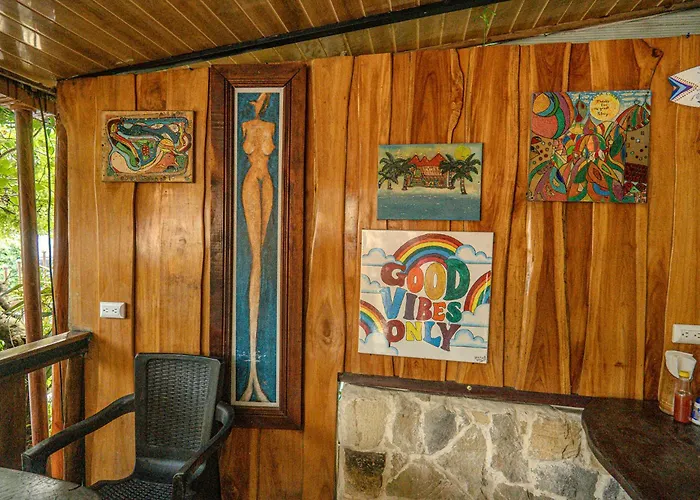 Costa Linda Art Hostel