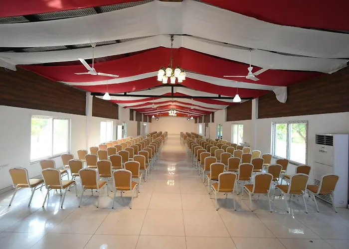 Spree One Resort And Convention Annavaram