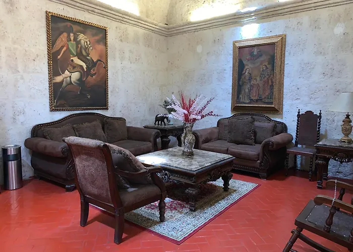 Hotel Los Tambos Colonial