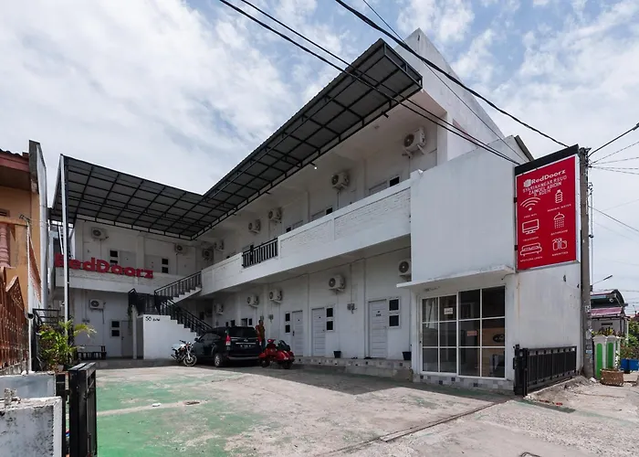Reddoorz Syariah Near Rsud Zainoel Abidin Banda Aceh
