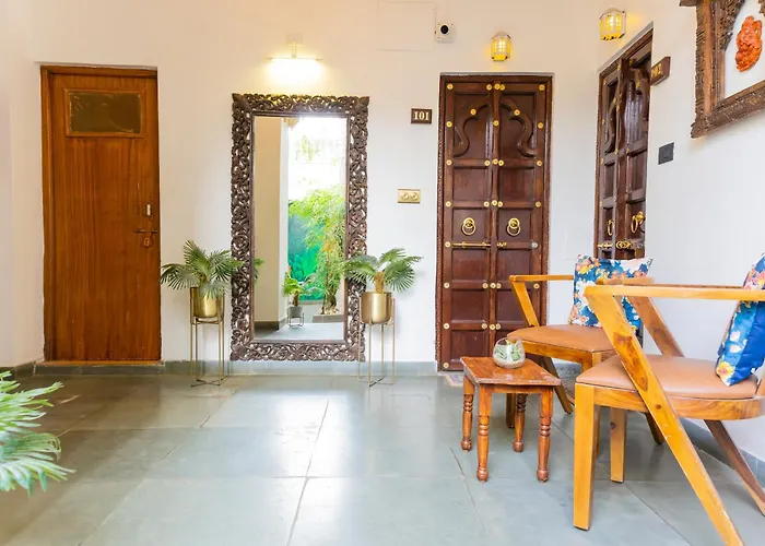 Natural Lake View Hotel