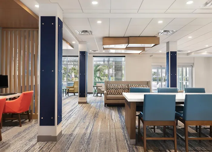 Holiday Inn Express Cape Canaveral By Ihg