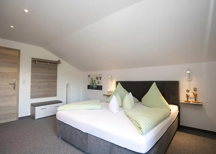 Hotel Restaurant Amadeus - inclusive Skipass und vieles mehr