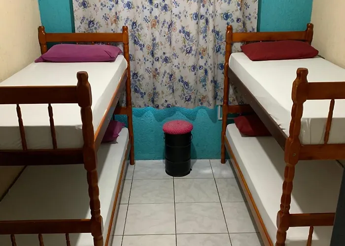 Fica, Vai Ter Bolo Hostel