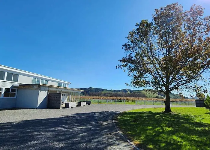The Headland Lodge