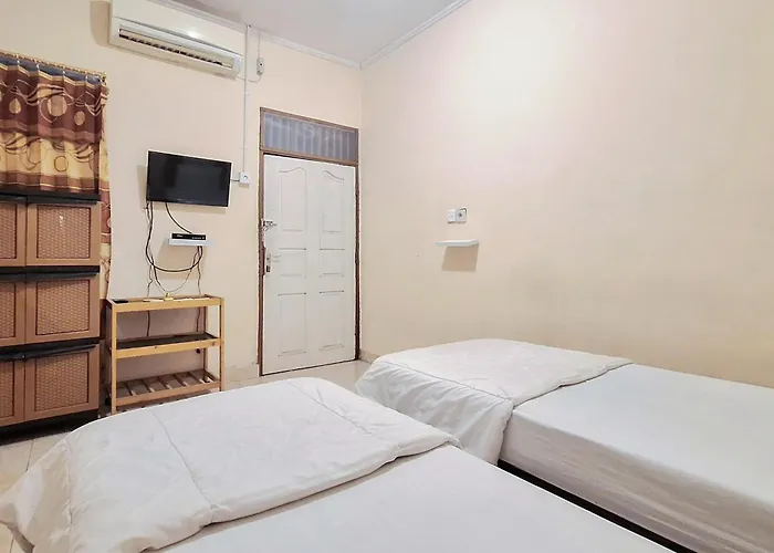 Handira Homestay Syariah Padang Redpartner