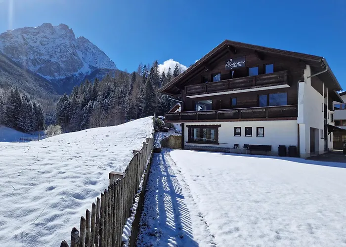 Alpinum Hostel