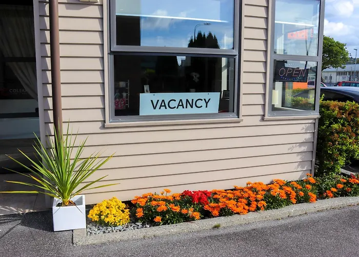 Coleraine Suites & Apartments