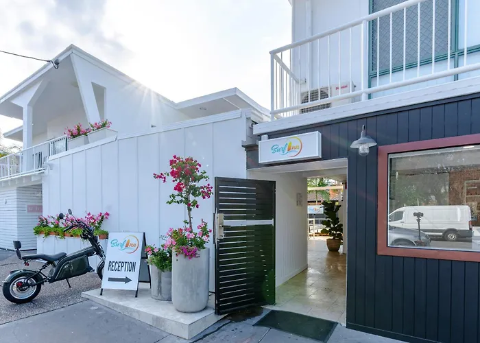Surf Inn Boutique Backpackers - Free Breakfast