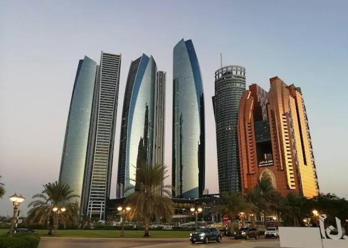Corniche Street - Stunning Room