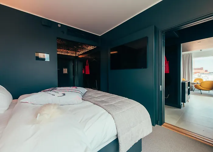 Hotel Ax