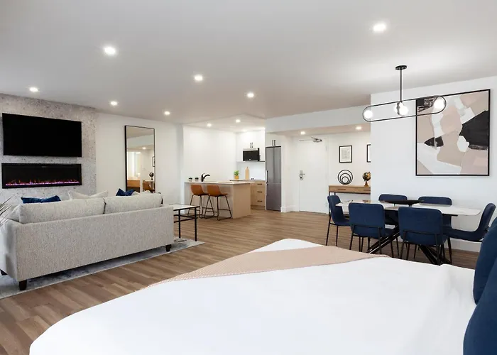 Strata Hotel