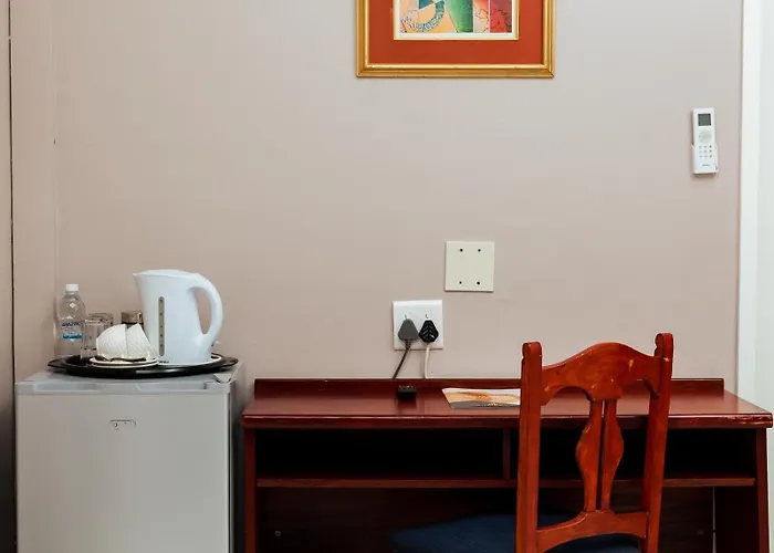Ngwenya City Hotel