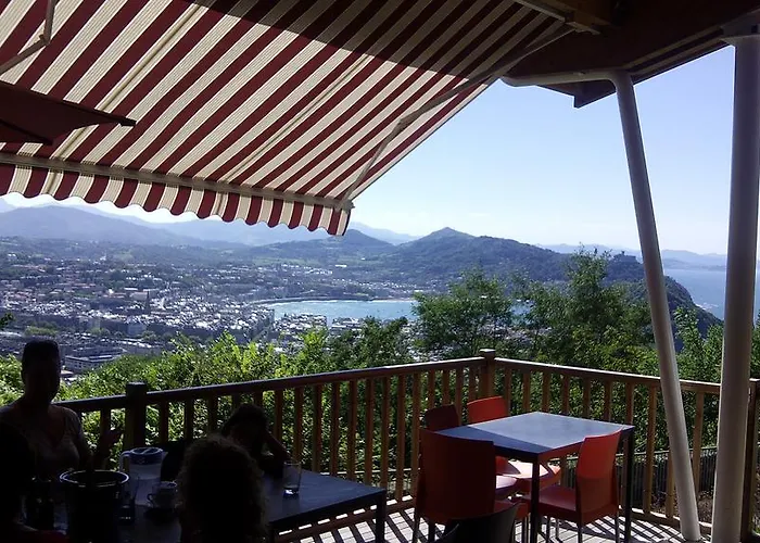 Albergue/Auberge Ulia Youth Hostel