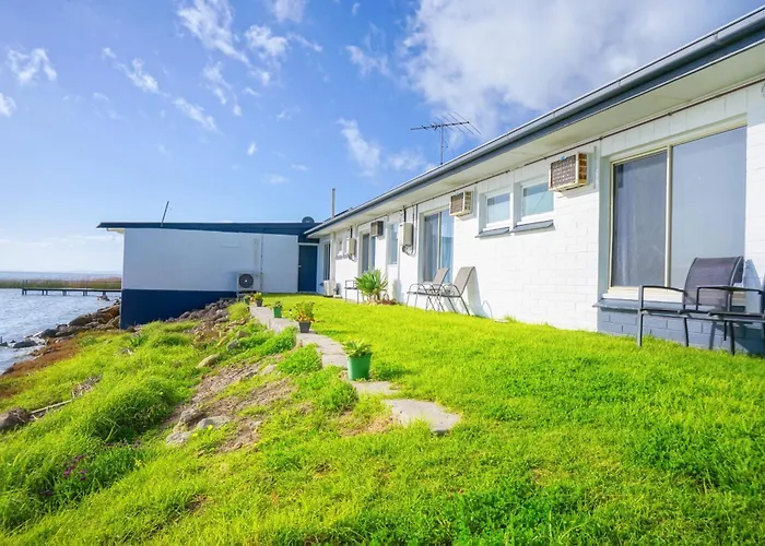 Meningie Waterfront Motel