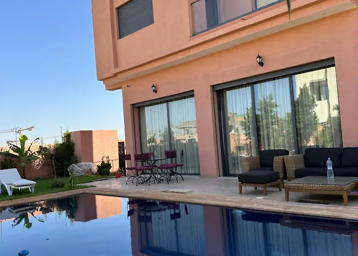 Villa Avec Pool Prive Avenue Mohamed 6 Zone Touristique Agdal
