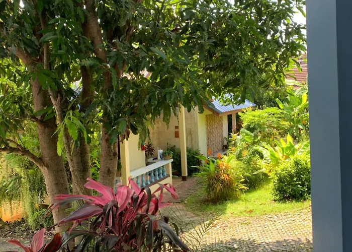 Fantasy Hill Bungalow