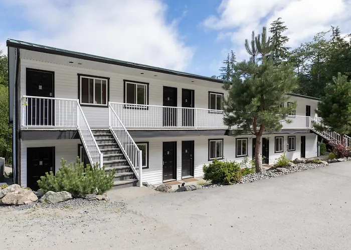 West Coast Trail Lodge