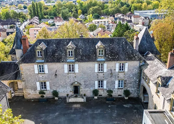 Hotel Chateau De Lacan