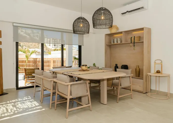Casa Gallo, Heated Pool, Exclusive Beach & Great Location