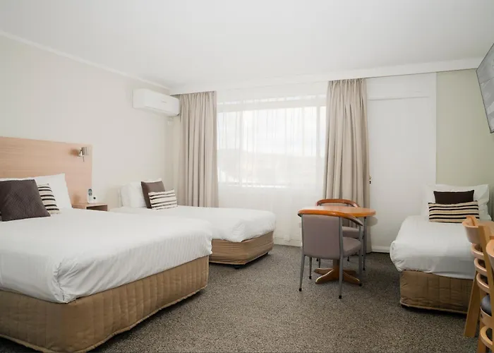 Posthouse Motor Lodge